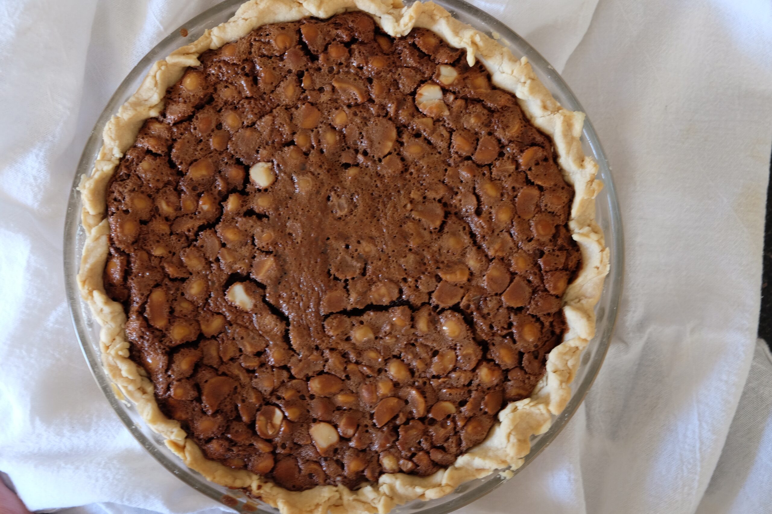 mom’s chocolate macadamia pie