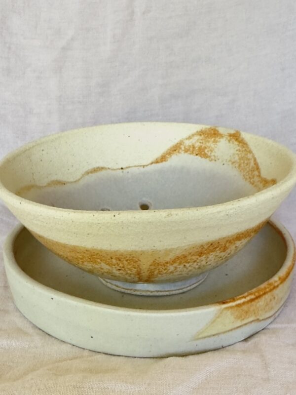 SandstoneBerryBowl